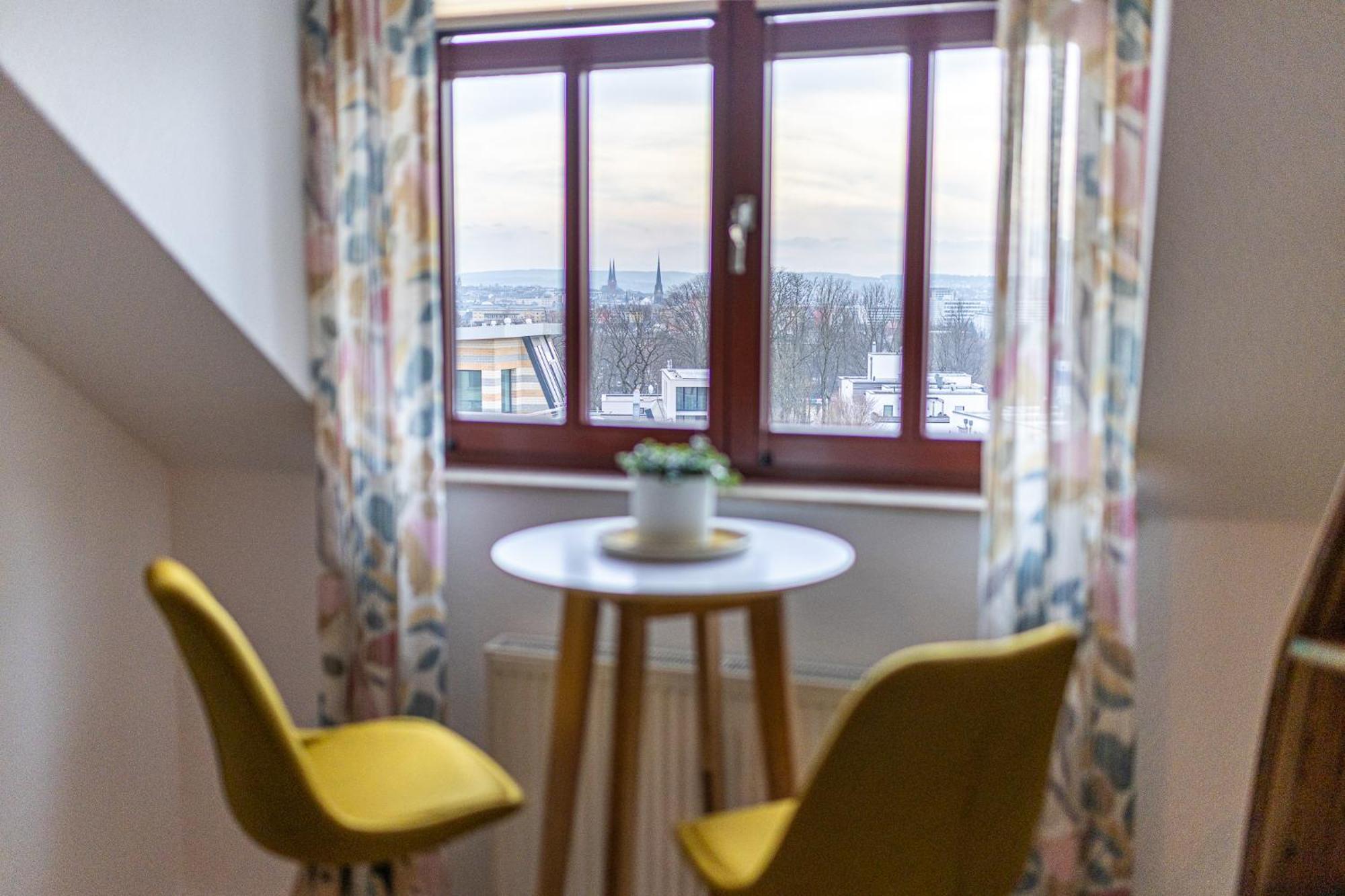 Schlossberg-Domizil Mit Weitblick - Arbeitsplatz, Balkon, Netflix, Badewanne & Yogamatte Chemnitz  Exteriér fotografie